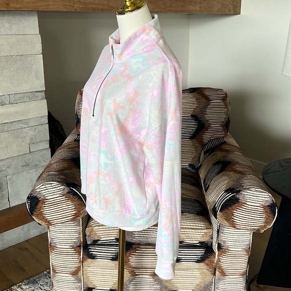 Peyton Jensen Mia Tie Dye Sweatshirt - Picture 10 of 13